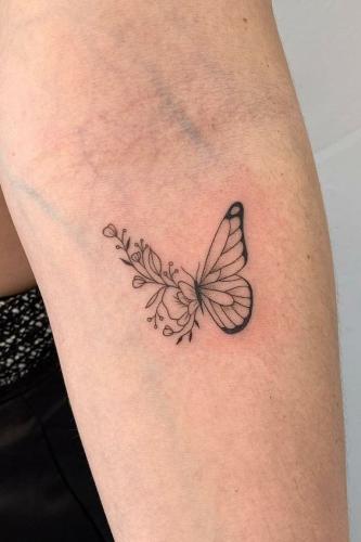 Idée tatoo mi-papillon mi fleurs